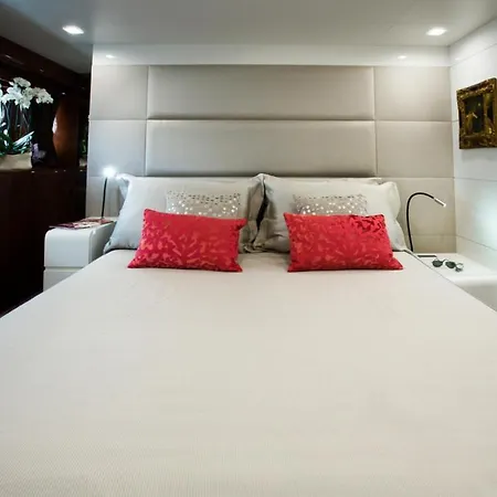 Bådhotel Luxury Camilla Boat&breackfast